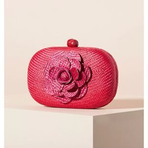 SERPUI MARIE Olive Camelia Bun Straw‎ Floral Clutch Pink